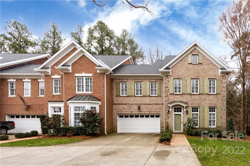 Property image 2 at 6443 Wakehurst Road, Charlotte, NC 28226