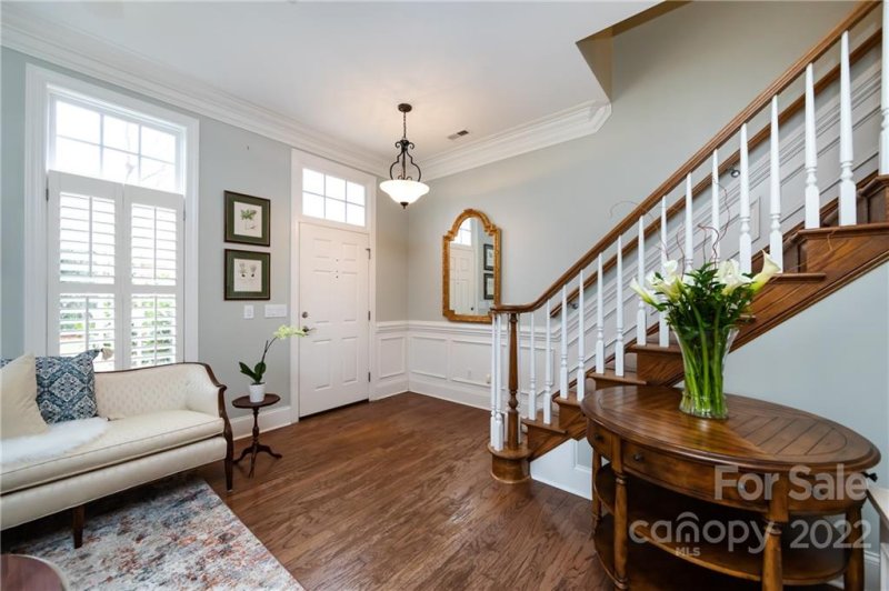 Property image 3 at 6443 Wakehurst Road, Charlotte, NC 28226