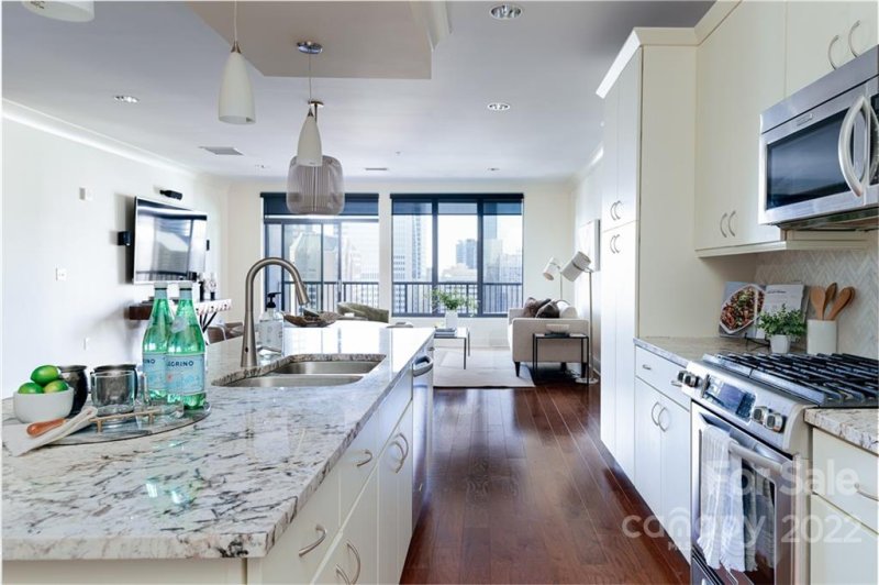 Property image 3 at 222 S Caldwell Street, Charlotte, NC 28202