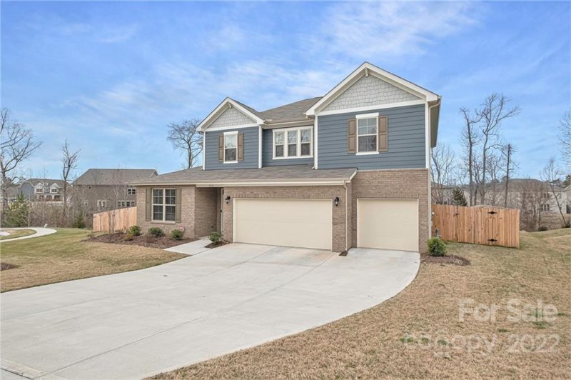 Property image 2 at 374 Pleasant View Lane, Concord, NC 28025