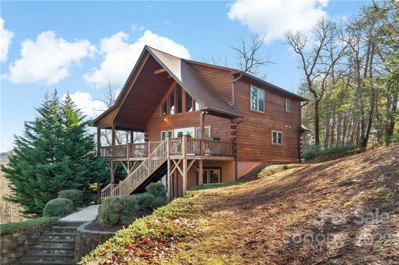 Property image 3 at 132 Falls View Trail, Lake Lure, NC 28746