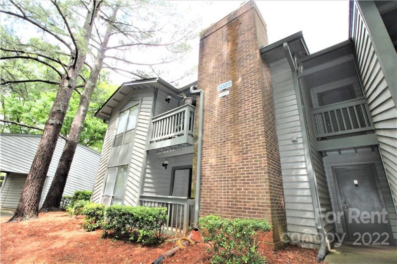 Property image 2 at 5020 Sardis Road, Charlotte, NC 28270