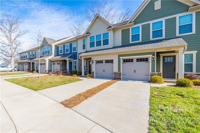 Property image 3 at 223 Scenic View Lane, Stallings, NC 28104