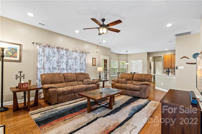 Property image 3 at 5677 Berry Ridge Drive, Harrisburg, NC 28075