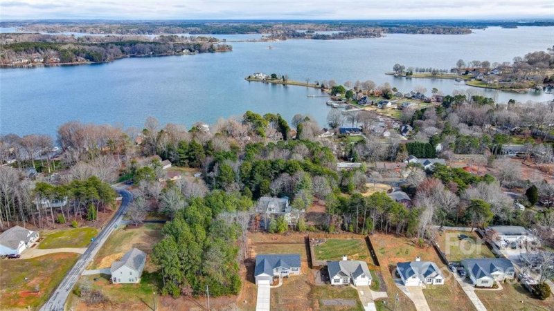 Property image 3 at 4856 Slanting Bridge Road, Sherrills Ford, NC 28673