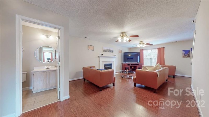 Property image 2 at 8702 Wood Sorrel Court, Matthews, NC 28105