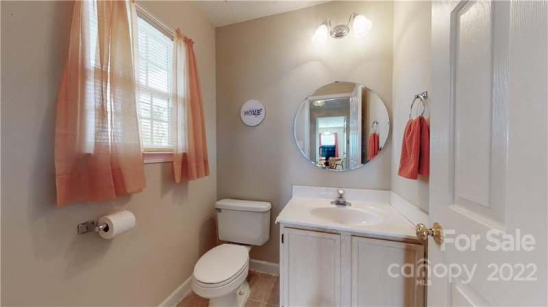 Property image 3 at 8702 Wood Sorrel Court, Matthews, NC 28105