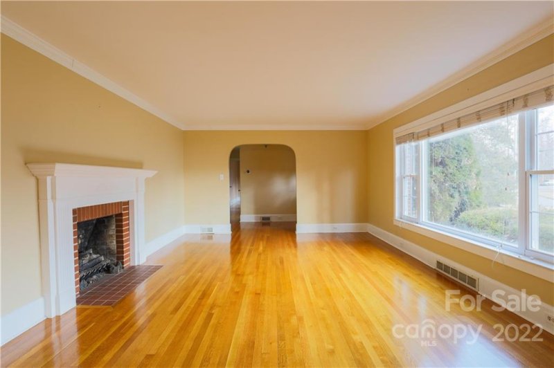 Property image 3 at 497 Ridgeway Avenue, Statesville, NC 28677