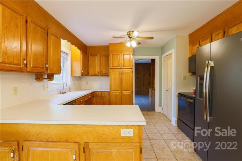 Property image 4 at 497 Ridgeway Avenue, Statesville, NC 28677