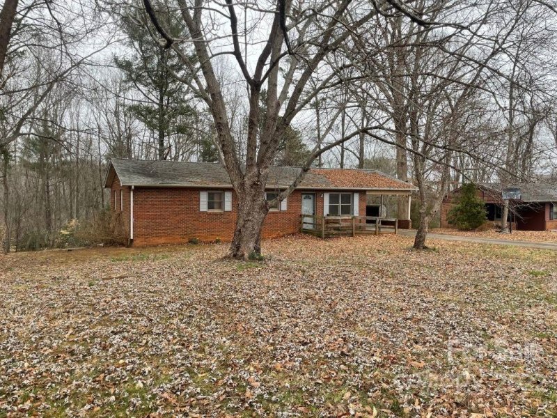 109 Lions Hill Street