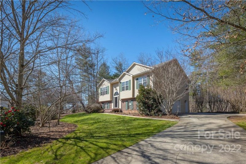 Property image 2 at 1496 Brentwood Place, Morganton, NC 28655