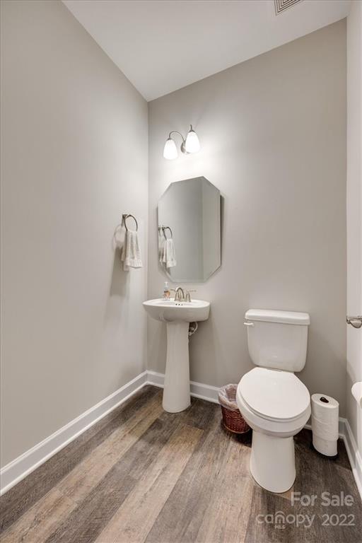 Property image 5 at 910 Gallant Grove Drive, Tega Cay, SC 29708