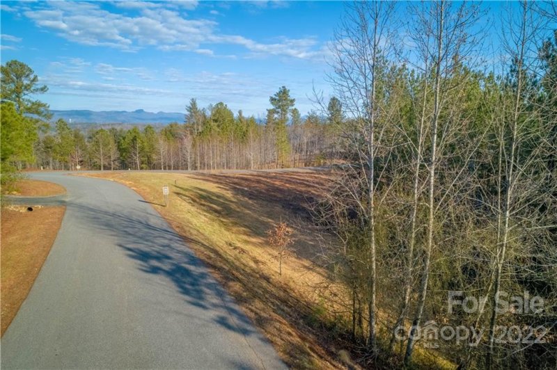Property image 3 at 3042 Ledges Way, Morganton, NC 28655