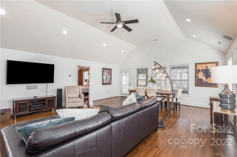 Property image 4 at 1420 Lyon Court, Charlotte, NC 28205