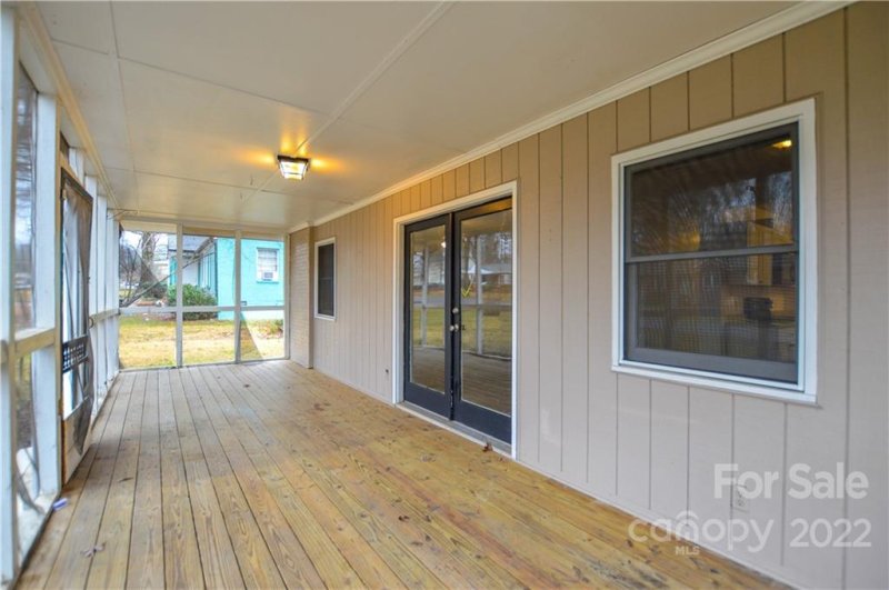 Property image 3 at 5200 Wales Street, Charlotte, NC 28269