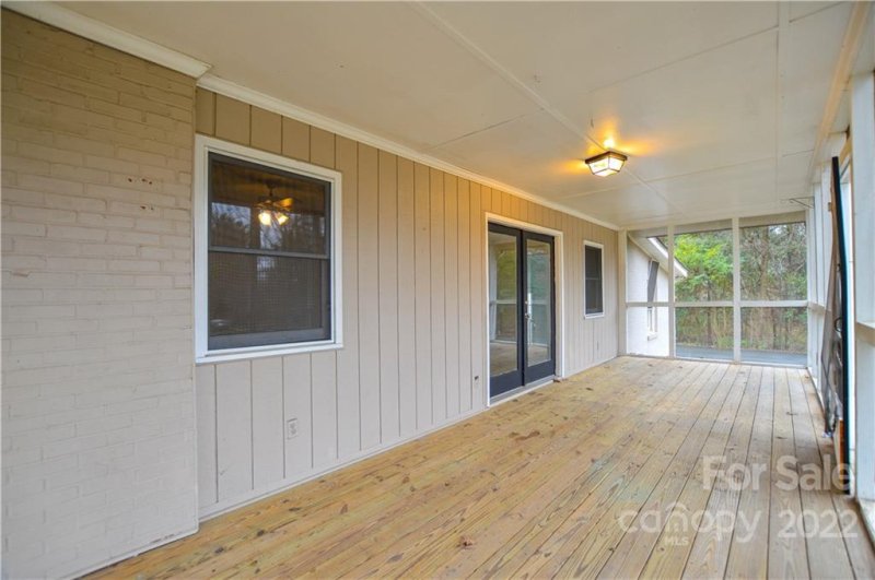 Property image 4 at 5200 Wales Street, Charlotte, NC 28269