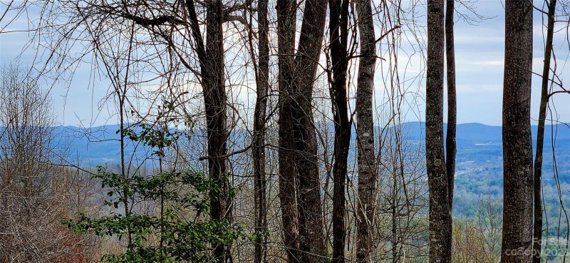 Property image 3 at 9999 Gateway Drive, Hendersonville, NC 28739