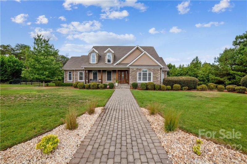 2017 Rocky Stream Road