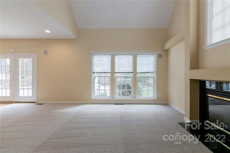 Property image 4 at 5811 Crown Hill Drive, Mint Hill, NC 28227