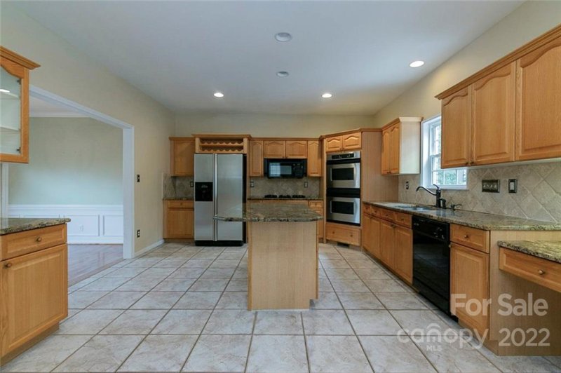 Property image 5 at 5811 Crown Hill Drive, Mint Hill, NC 28227