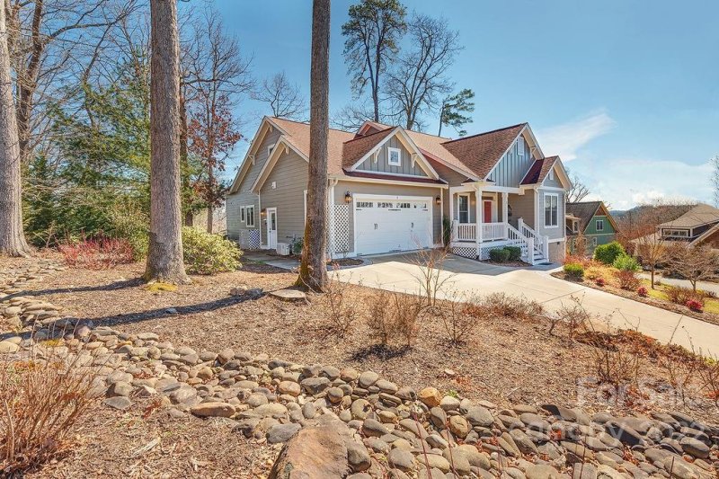 Property image 2 at 1 Faulkner Avenue, Asheville, NC 28805