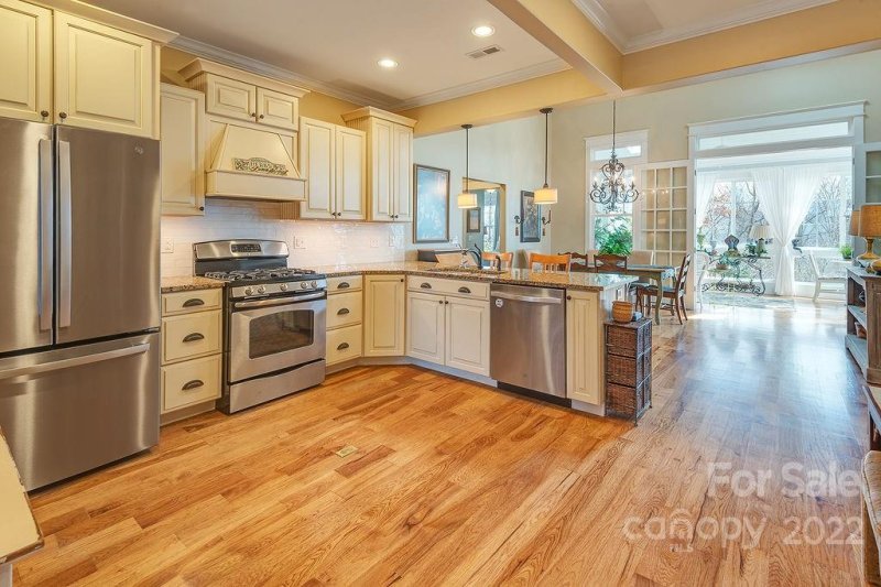 Property image 4 at 1 Faulkner Avenue, Asheville, NC 28805