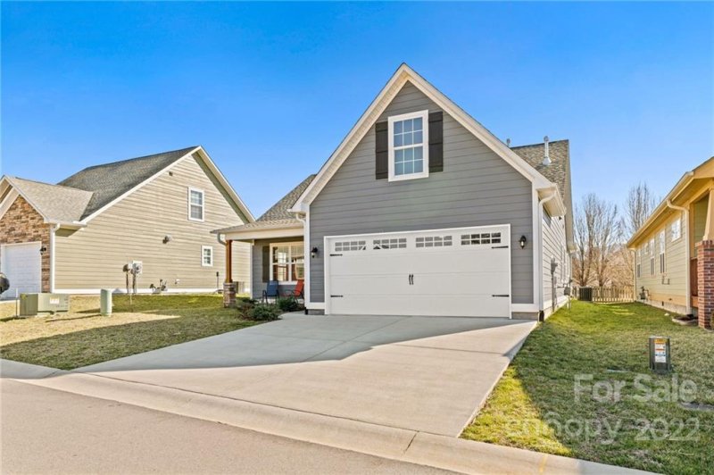 Property image 2 at 40 Hyde Park Place, Arden, NC 28704