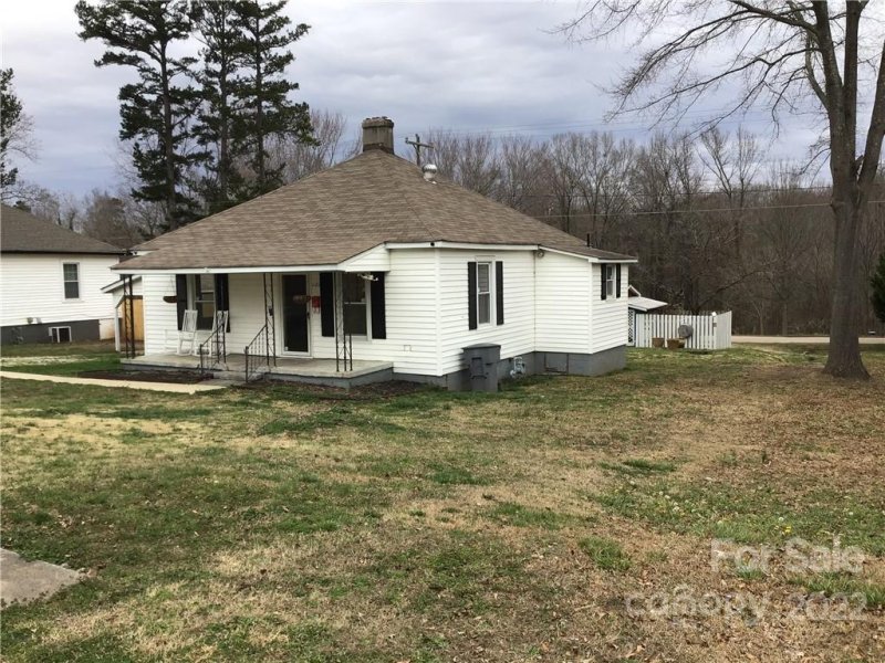 Property image 3 at 130 Oak Street, Clover, SC 29710