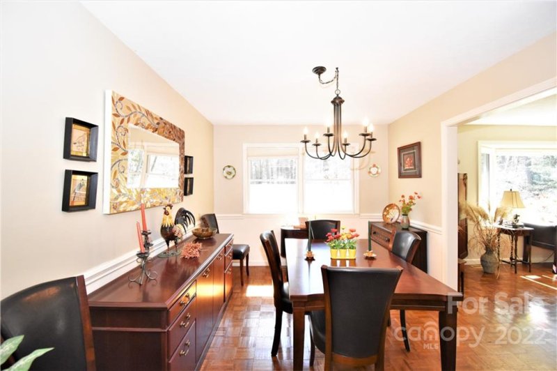 Property image 4 at 929 Toxaway Drive, Hendersonville, NC 28791