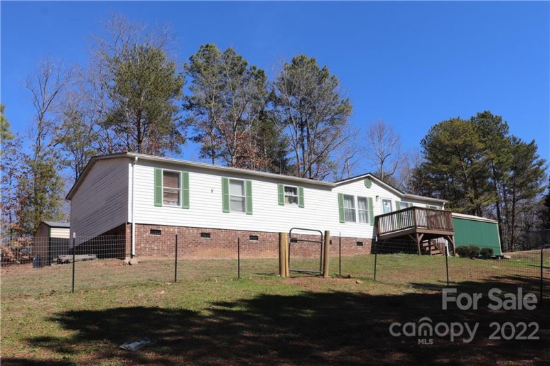 Property image 2 at 5442 Pembrooke Drive, Granite Falls, NC 28630