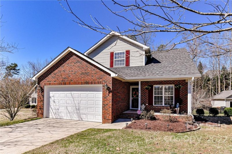 Property image 2 at 3666 Easthampton Drive, Gastonia, NC 28056