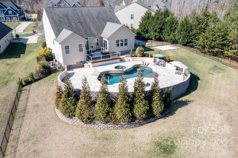 Property image 3 at 3829 Rivendell Road, Denver, NC 28037