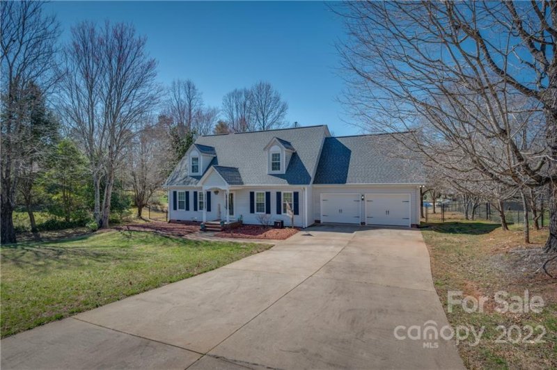 Property image 2 at 209 Knollwood Drive, Forest City, NC 28043