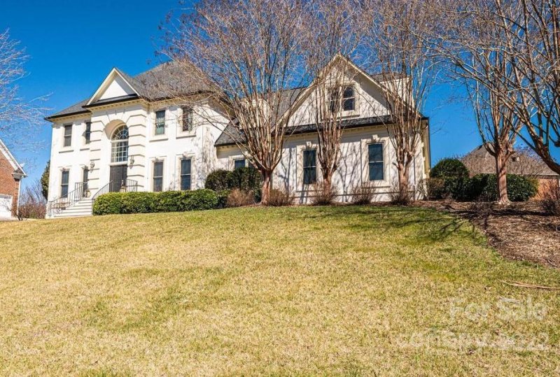 Property image 5 at 812 37th Avenue, Hickory, NC 28601