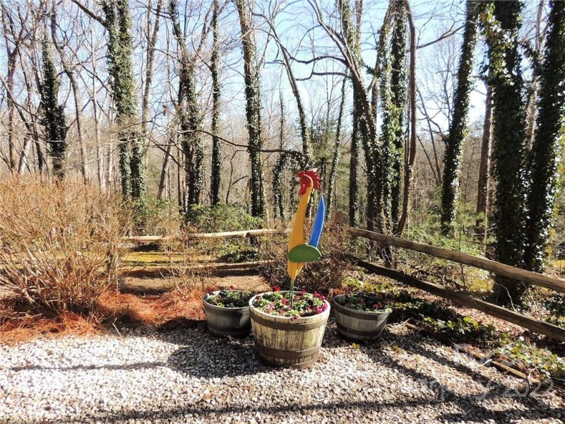 Property image 4 at 123 Ben Mar Lane, Hendersonville, NC 28791