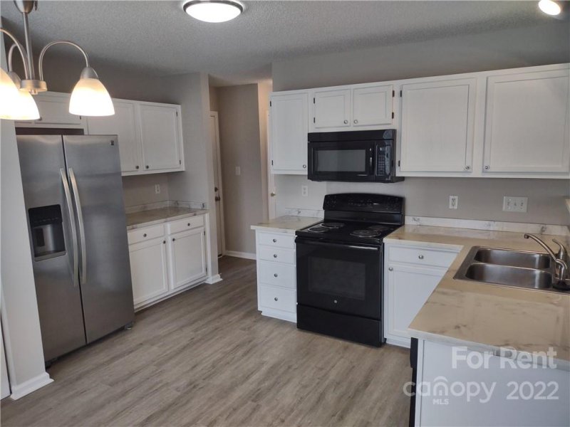 Property image 2 at 14109 Southbridge Forest Drive, Charlotte, NC 28273