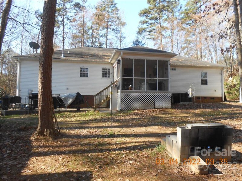 Property image 5 at 8904 Gosnell Drive, Charlotte, NC 28227