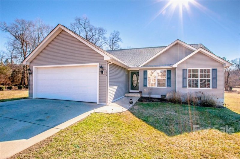 Property image 2 at 154 Dublin Court, Statesville, NC 28677