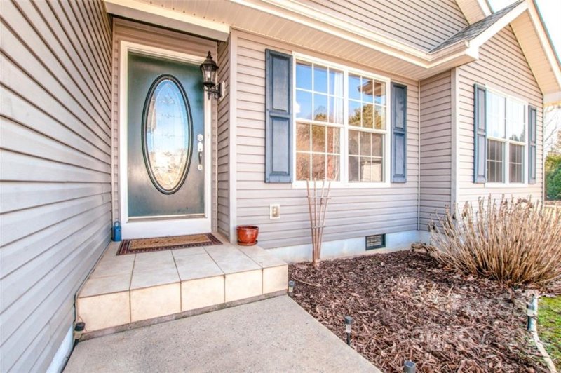 Property image 4 at 154 Dublin Court, Statesville, NC 28677