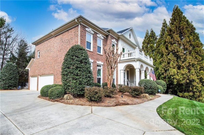 Property image 2 at 17010 Harcombe Drive, Charlotte, NC 28277