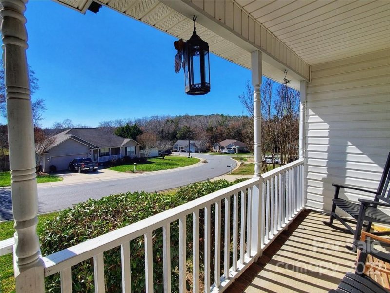 Property image 3 at 1689 Red Bird Circle, Concord, NC 28025