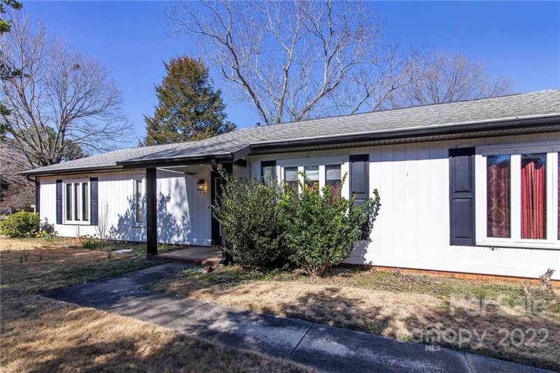 Property image 3 at 11902 Five Cedars Road, Charlotte, NC 28226