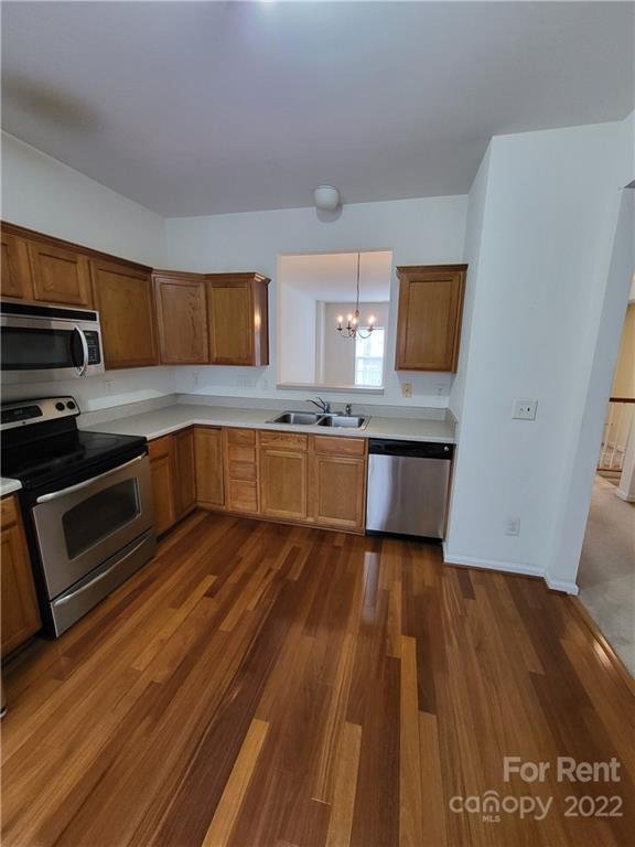 Property image 4 at 913 Tiger Lane, Charlotte, NC 28262