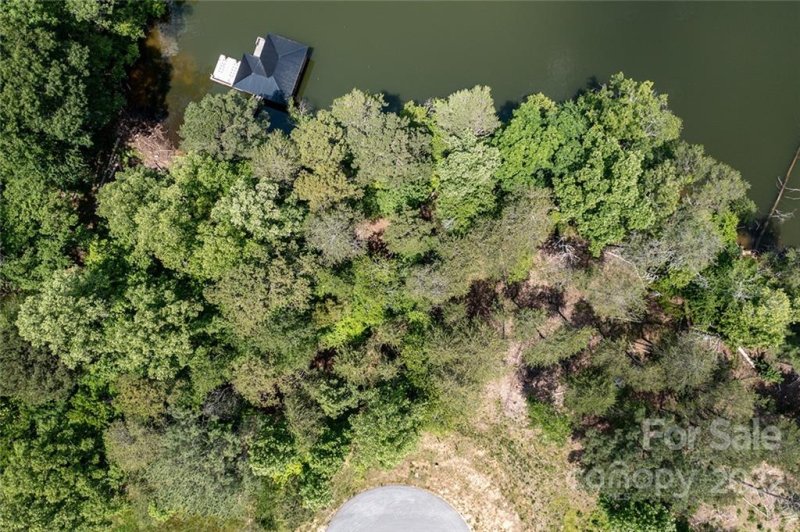 Property image 4 at 5768 Lake Pointe Drive, Granite Falls, NC 28630
