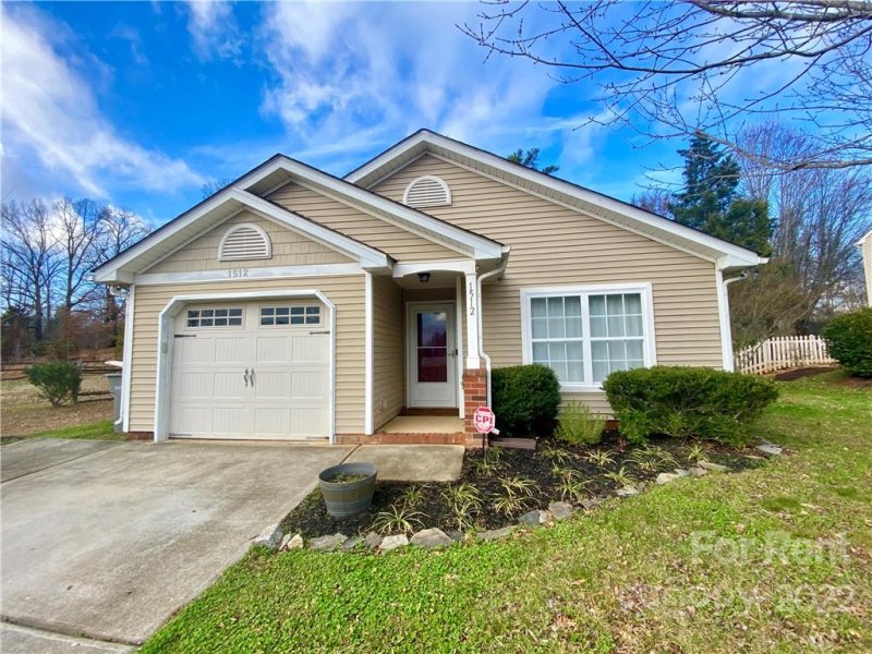 1512 Matthew Allen Circle