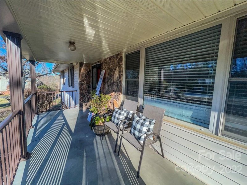 Property image 3 at 460 Beach Drive, Hendersonville, NC 28792