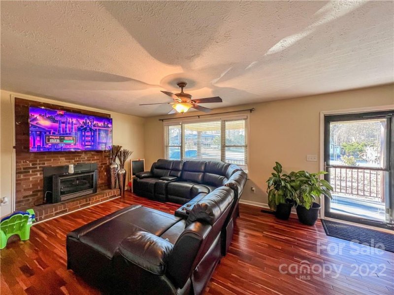 Property image 4 at 460 Beach Drive, Hendersonville, NC 28792