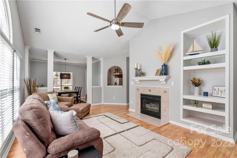 Property image 3 at 2813 Robyns Glen Drive, Charlotte, NC 28269