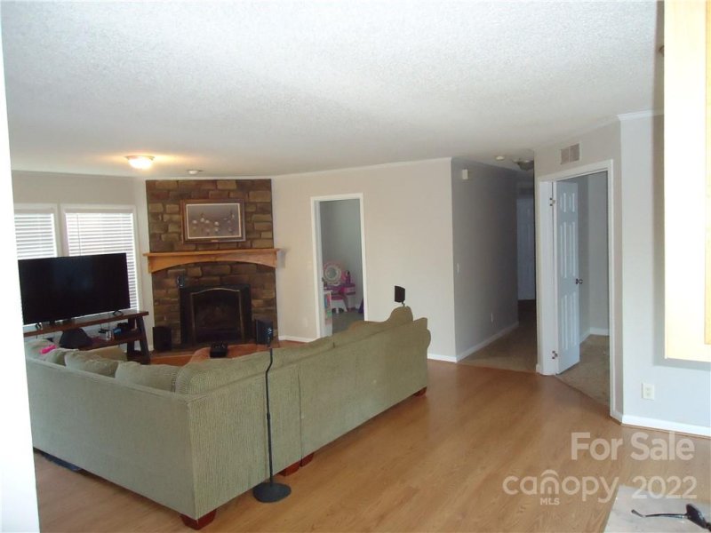 Property image 4 at 191 Ashford Drive, Olin, NC 28660