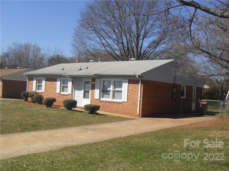 Property image 2 at 3801 Bardot Drive, Charlotte, NC 28216